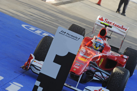 Glæde over sejren for Alonso